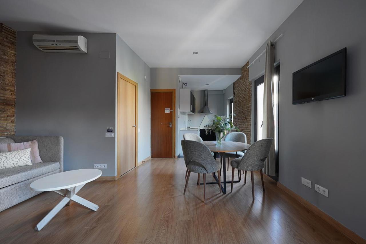 Numa Barcelona Lustre Apartment ภายนอก รูปภาพ