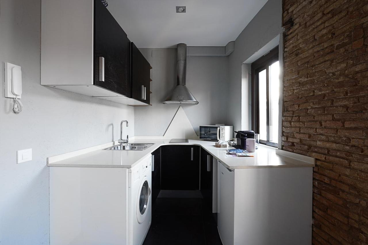 Numa Barcelona Lustre Apartment ภายนอก รูปภาพ