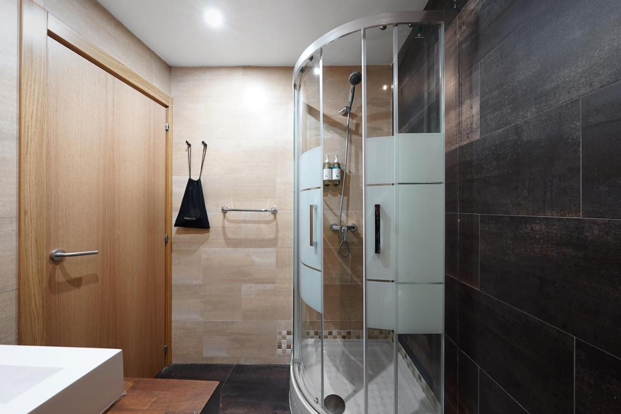 Numa Barcelona Lustre Apartment ภายนอก รูปภาพ