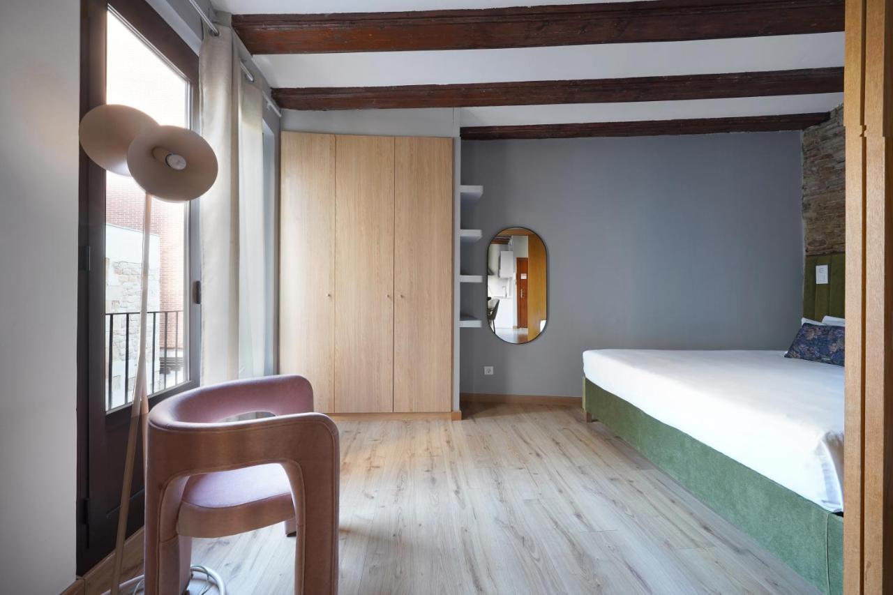 Numa Barcelona Lustre Apartment ภายนอก รูปภาพ